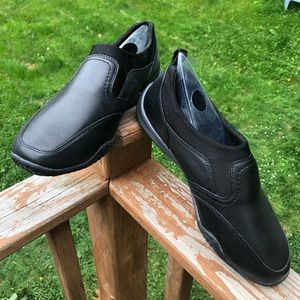 Proper “Sassy”Black Slip-on Shoes W3717 8.5M